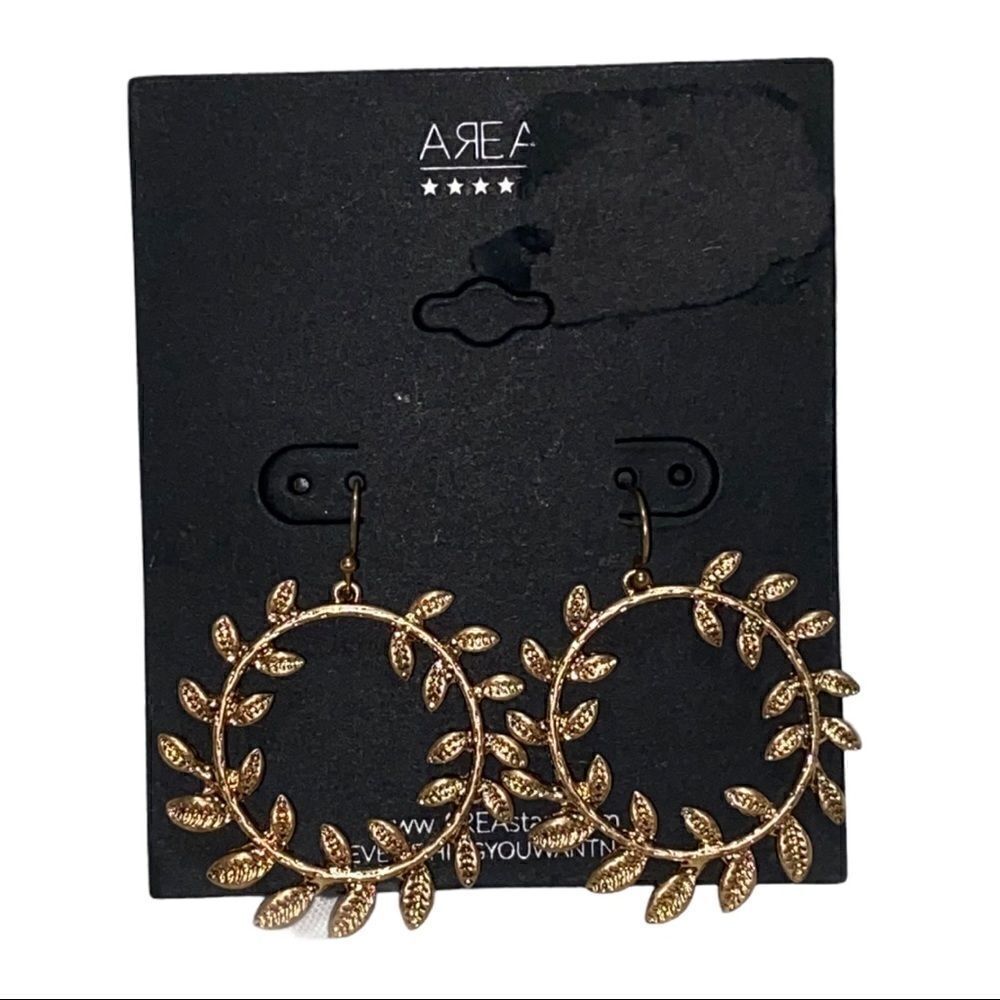 Area Stars Gold Tone Leaves Wire Dangle Earrings New